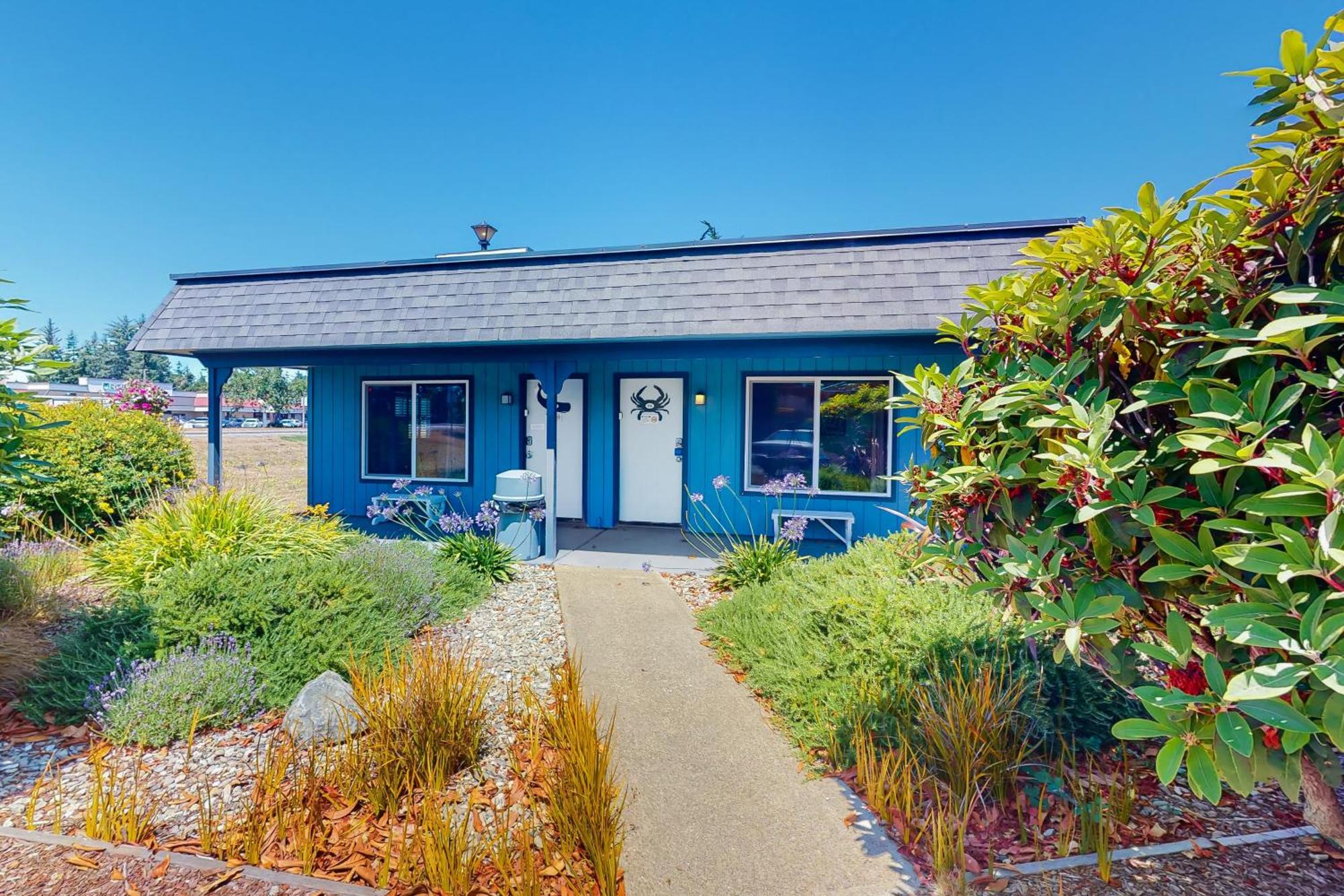 Lamplighter Inn - Tropical Fish Cove And Octopus Encounter Bandon Exterior foto